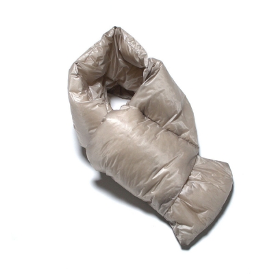 [난가] PORTABLE LIGHT DOWN MUFFLER (BEIGE)